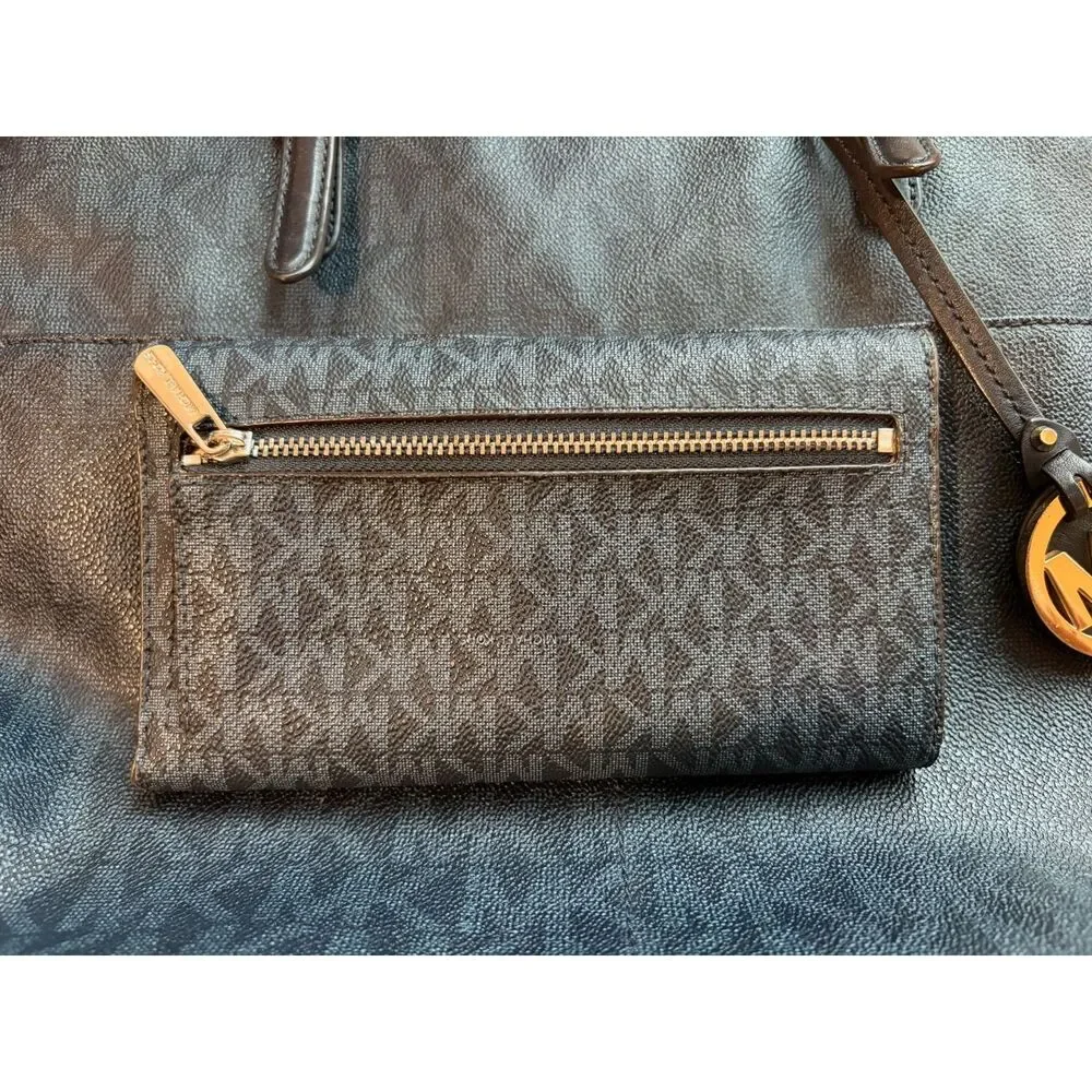 Michael Kors Navy Blue Jet Set Medium Pocket Tote Bag & Trifold Wallet Set EUC